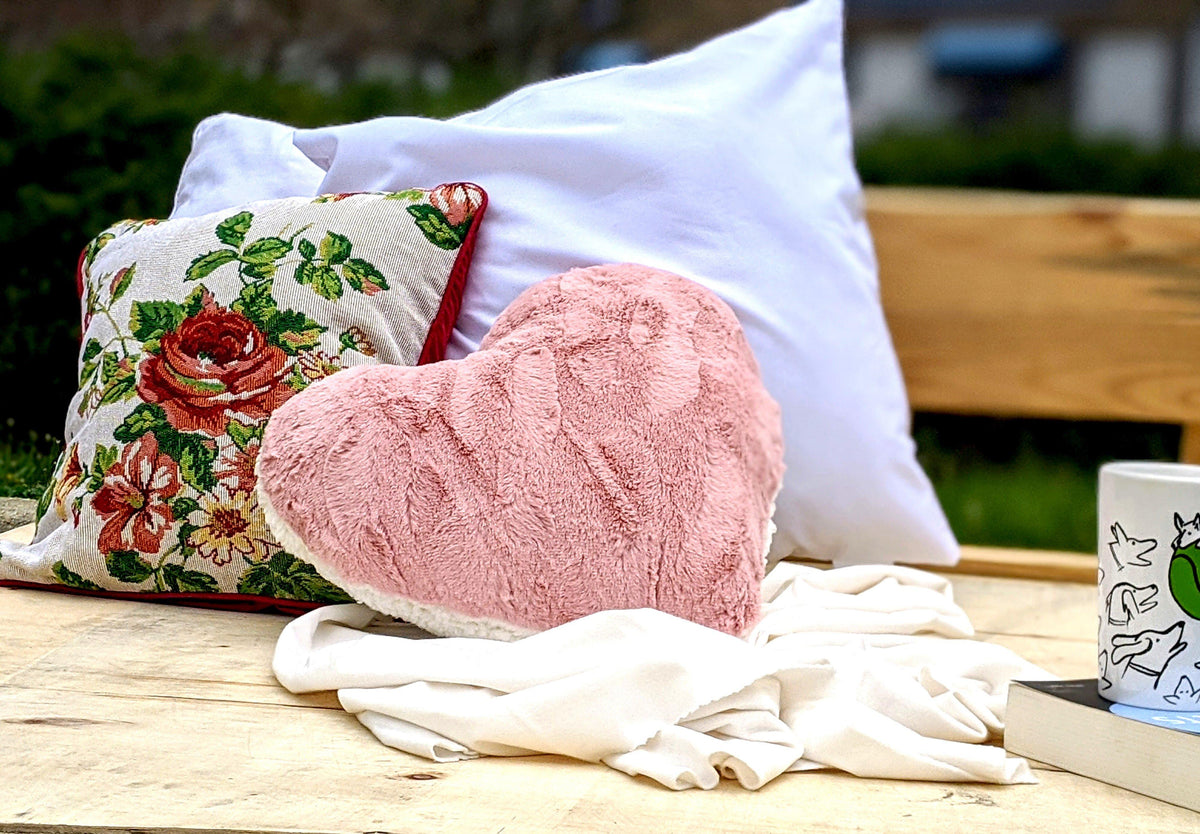 Tache Faux Fur Pink White Heart Shape Throw Pillow (#7)